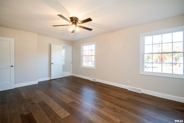 6520 N TALISMAN Terrace, Peoria, IL 61615