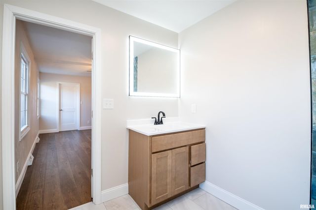 6520 N TALISMAN Terrace, Peoria, IL 61615