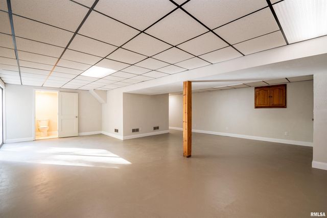 6520 N TALISMAN Terrace, Peoria, IL 61615