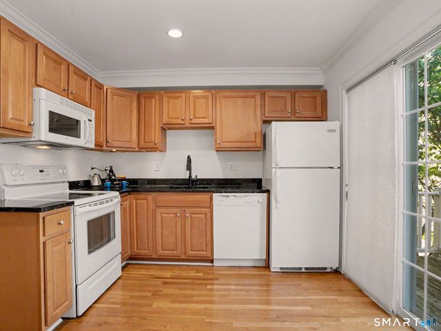 85 Camp Avenue 14E, Stamford, CT 06907