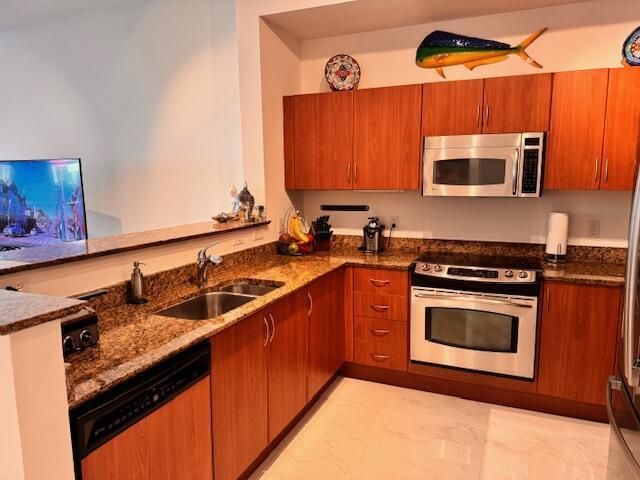 804 E Windward Way 103, Lantana, FL 33462