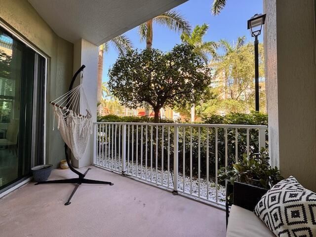 804 E Windward Way 103, Lantana, FL 33462