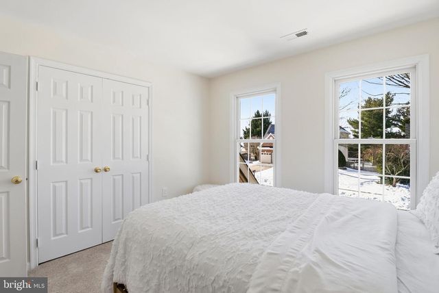 13566 COBRA DR, Herndon, VA 20171