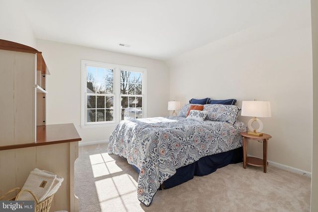 13566 COBRA DR, Herndon, VA 20171