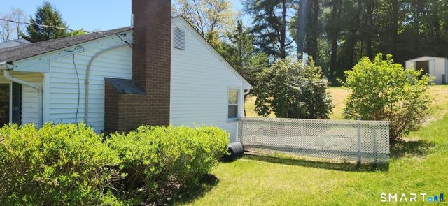21 Brookview Avenue, Wallingford, CT 06492