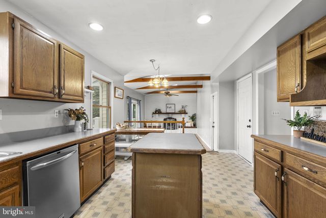 3050 HOOPER RD, New Windsor, MD 21776
