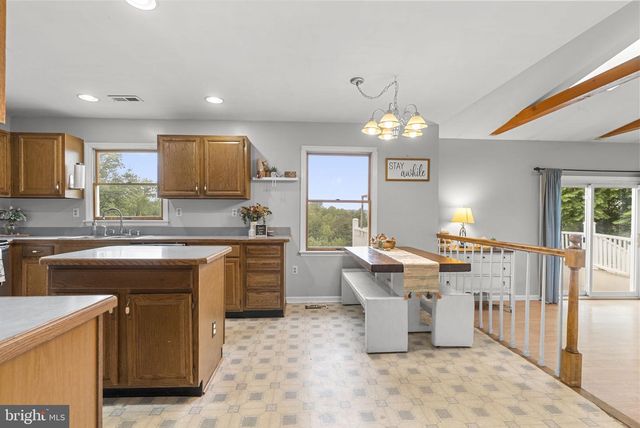 3050 HOOPER RD, New Windsor, MD 21776