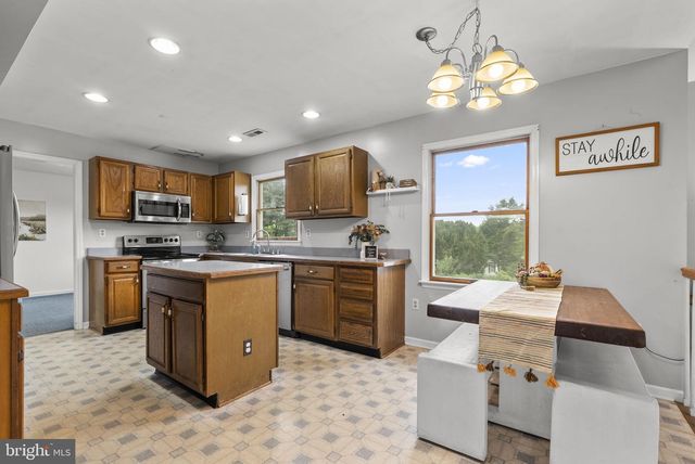 3050 HOOPER RD, New Windsor, MD 21776