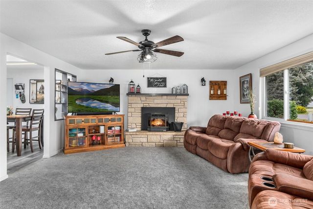 2305 Lilac SE, Lacey, WA 98503