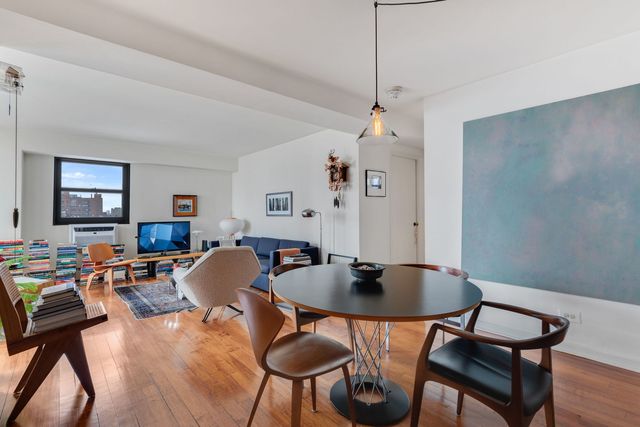 6030 N Sheridan Road 901, Chicago, IL 60660