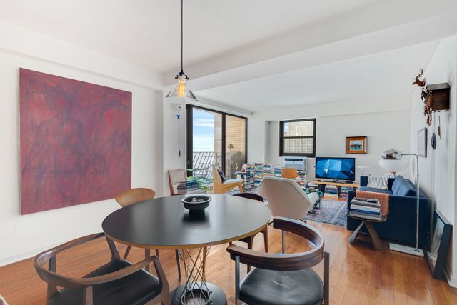 6030 N Sheridan Road 901, Chicago, IL 60660