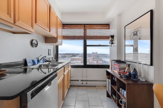 6030 N Sheridan Road 901, Chicago, IL 60660