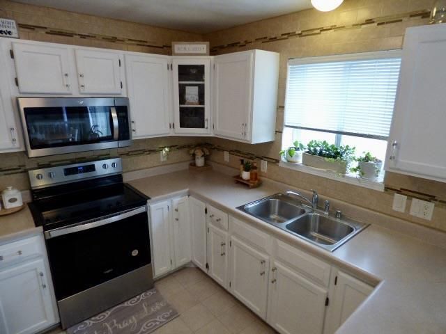 1201 Velvet Leaf Drive, Madison, WI 53719