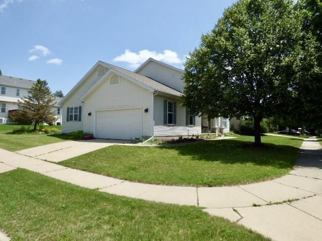 1201 Velvet Leaf Drive, Madison, WI 53719