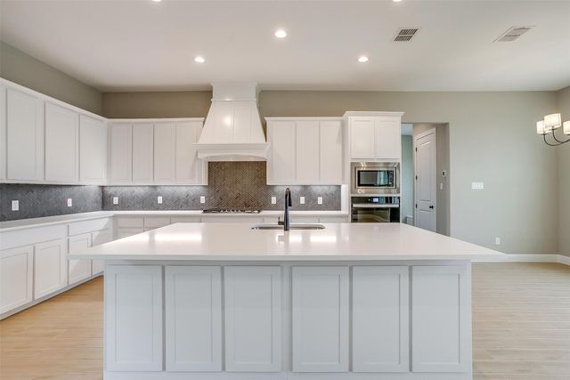 991 Hulen, Crowley, TX 76036