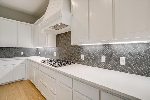 991 Hulen, Crowley, TX 76036