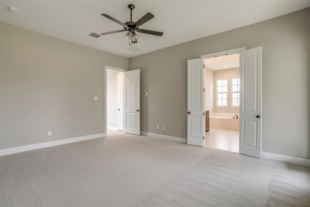 991 Hulen, Crowley, TX 76036
