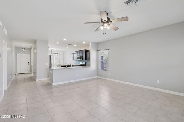 264 W Sg Posey Street, Vail, AZ 85641