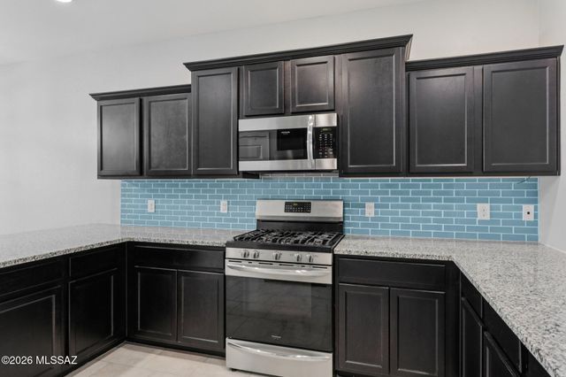 264 W Sg Posey Street, Vail, AZ 85641