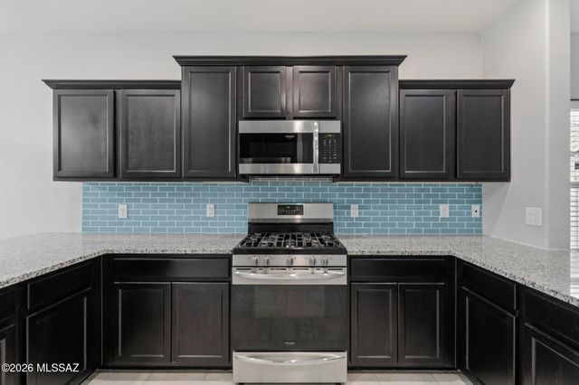 264 W Sg Posey Street, Vail, AZ 85641