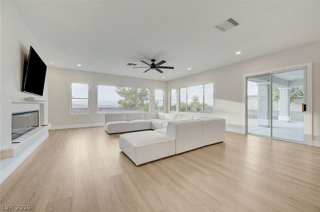 2099 Mountain City Street, Henderson, NV 89052