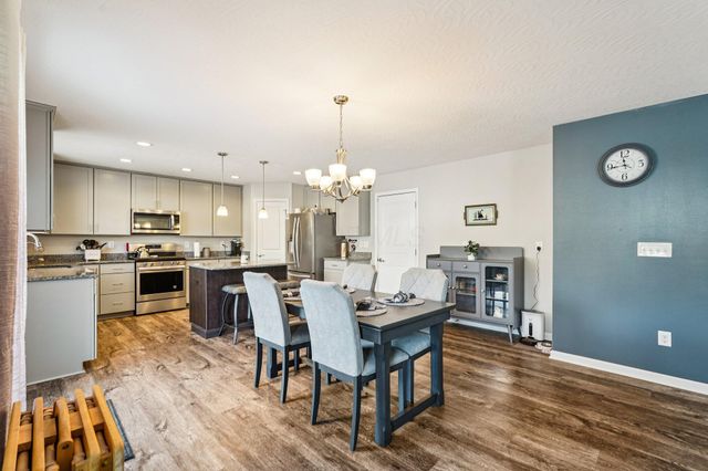 130 Cedar Creek Street, Delaware, OH 43015