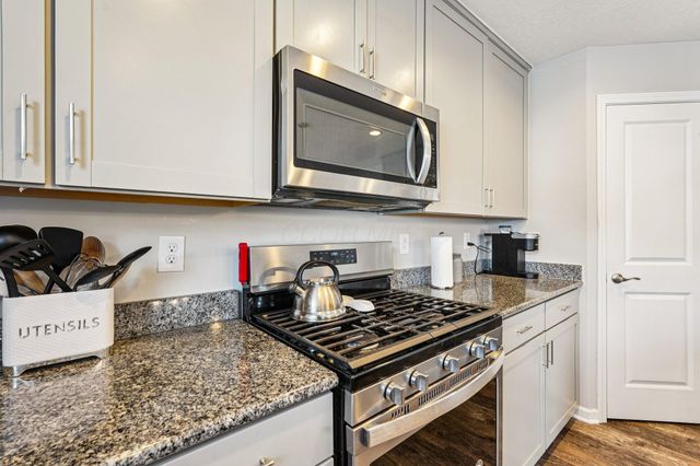 130 Cedar Creek Street, Delaware, OH 43015