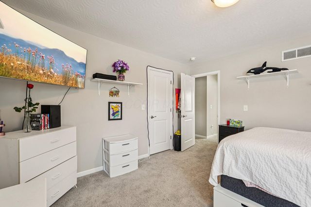 130 Cedar Creek Street, Delaware, OH 43015