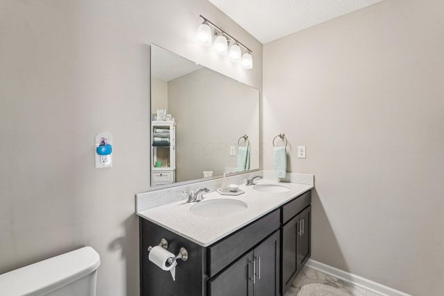 130 Cedar Creek Street, Delaware, OH 43015