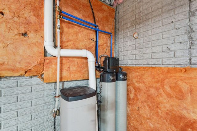 130 Cedar Creek Street, Delaware, OH 43015