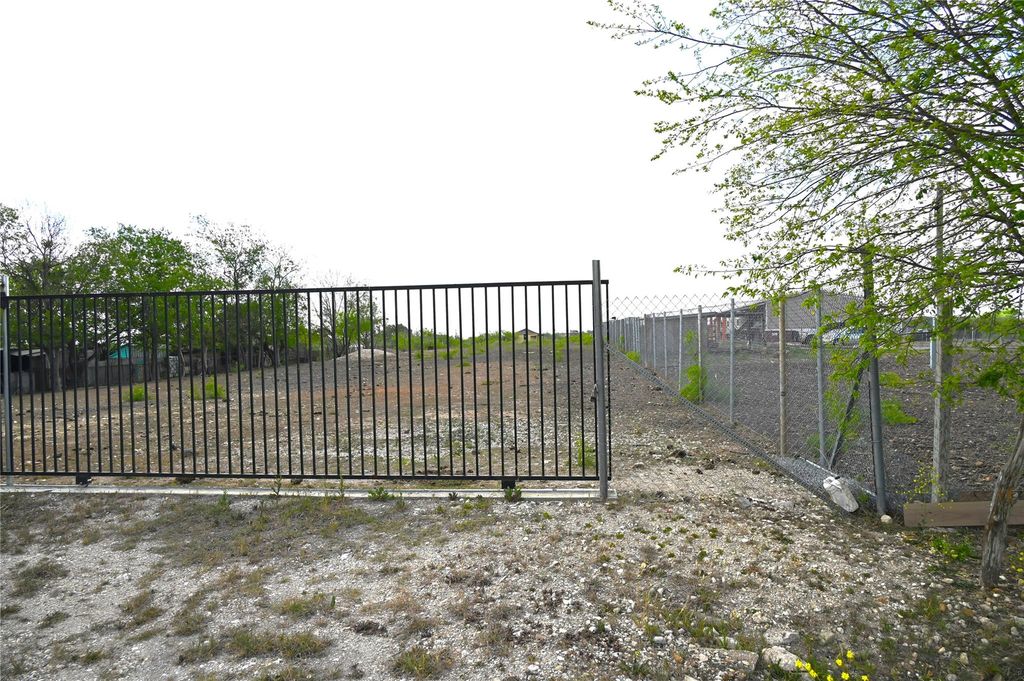 0 Overstreet CIR, Buda, TX 78610