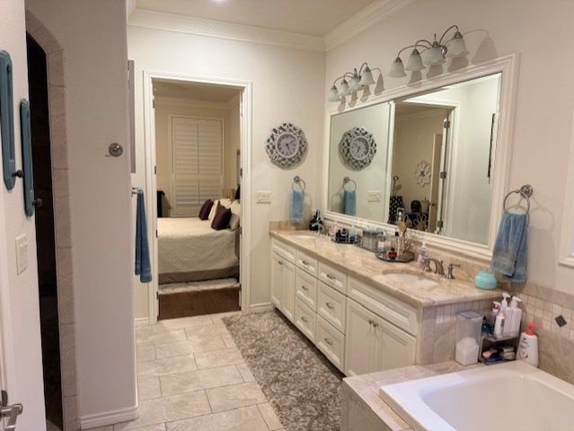 5153 Stonewater Loop, College Station, TX 77845