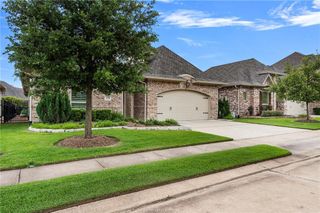5153 Stonewater Loop, College Station, TX 77845