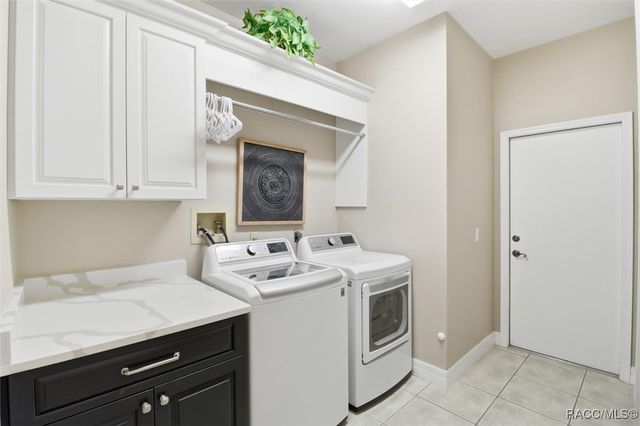 3351 N Hidden Valley Point, Lecanto, FL 34461