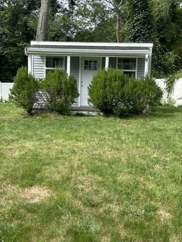 1169 W Elm St Ext, Brockton, MA 02301