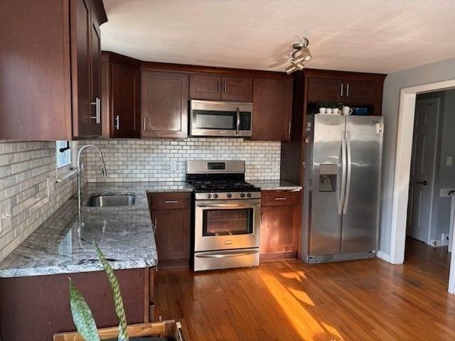 1169 W Elm St Ext, Brockton, MA 02301