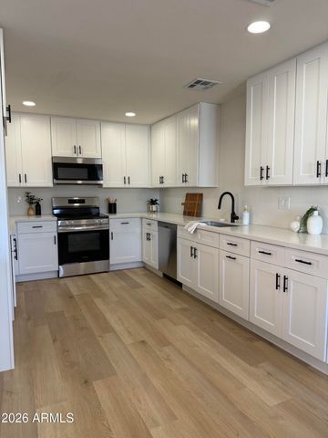 3823 W EARLL Drive, Phoenix, AZ 85019