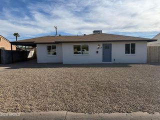 3823 W EARLL Drive, Phoenix, AZ 85019