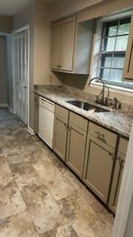2850 Longleaf Drive, Mobile, AL 36693