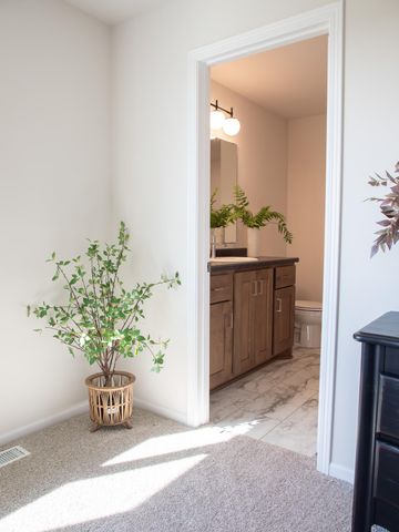 8603 61 Street S, Horace, ND 58047