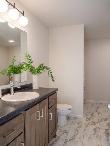 8603 61 Street S, Horace, ND 58047