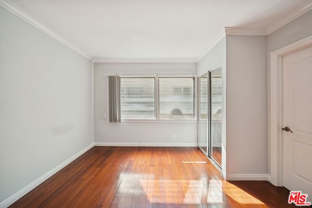 612 S Dunsmuir Avenue 15, Los Angeles, CA 90036