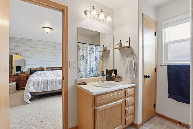 672 EARLEEN ST, Rapid City, SD 57701