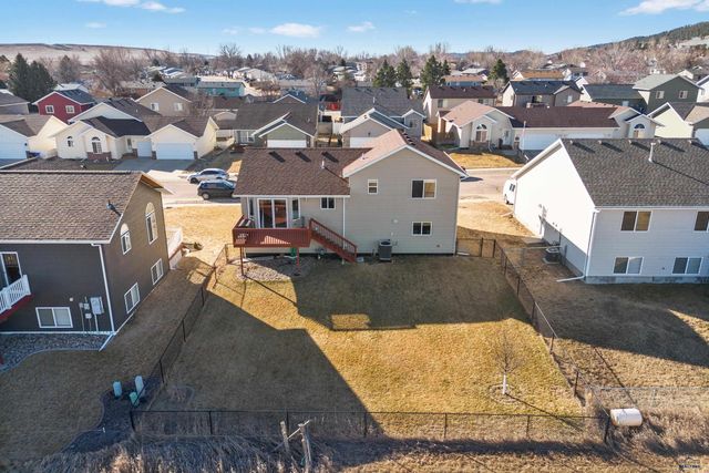 672 EARLEEN ST, Rapid City, SD 57701