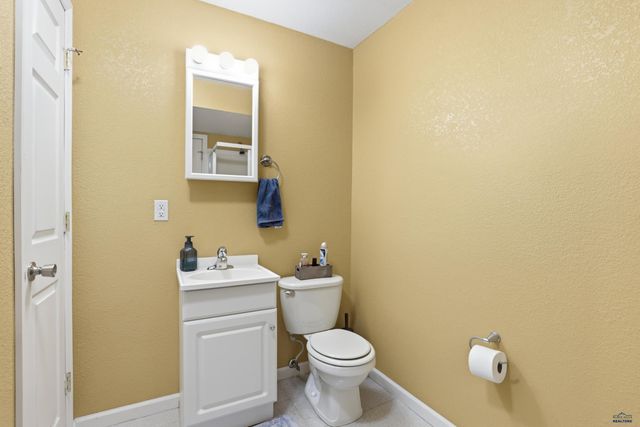 672 EARLEEN ST, Rapid City, SD 57701