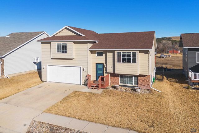 672 EARLEEN ST, Rapid City, SD 57701