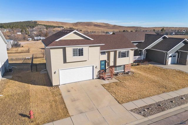 672 EARLEEN ST, Rapid City, SD 57701