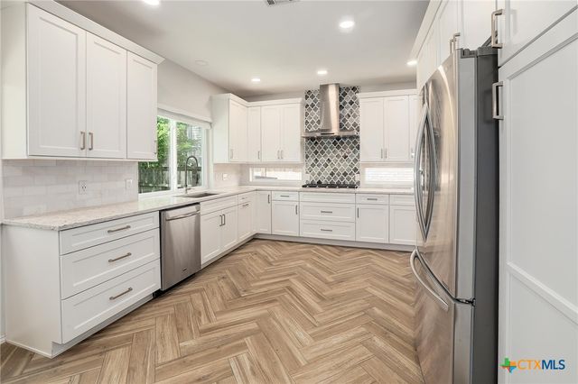 703 Ivy Court, Round Rock, TX 78681