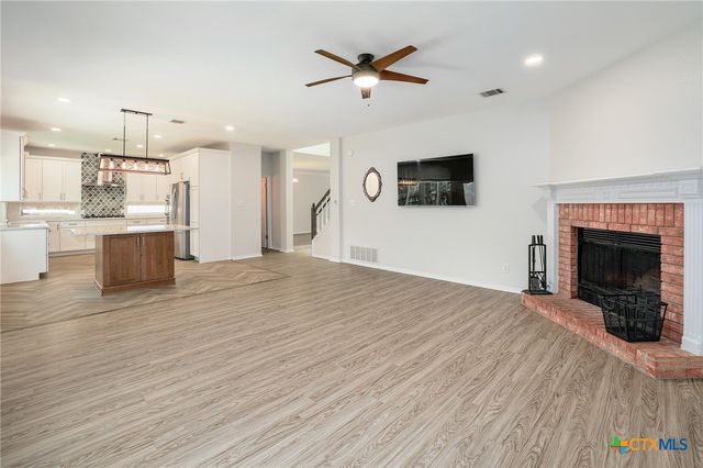 703 Ivy Court, Round Rock, TX 78681