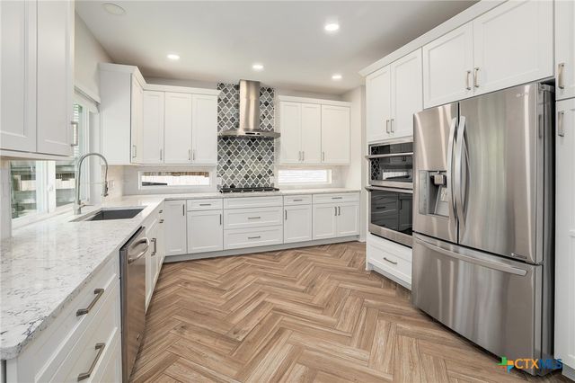 703 Ivy Court, Round Rock, TX 78681